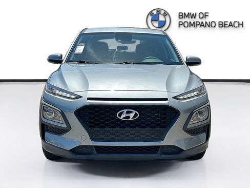 Used 2021 Hyundai Kona SE FWD image 2