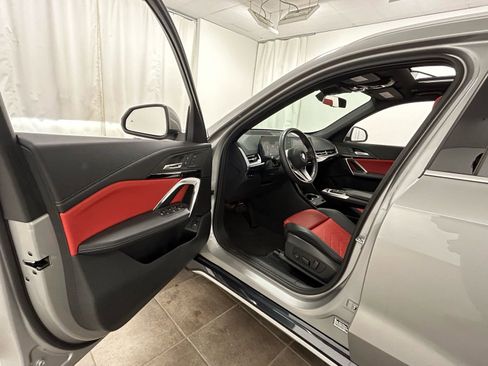 Used 2025 BMW X1 xDrive28i image 24