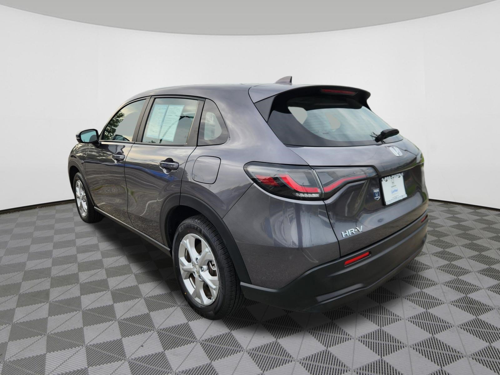 Certified 2024 Honda HR-V LX image 3