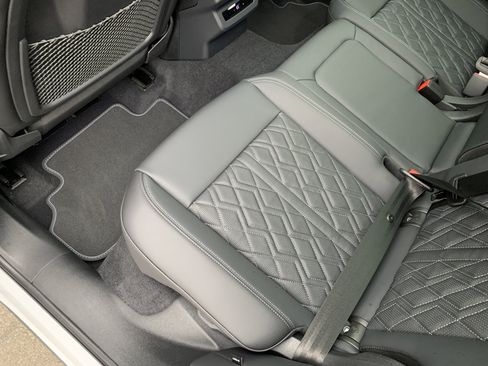 New 2025 Audi SQ5 Premium Plus image 13