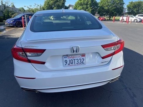 Used 2019 Honda Accord Sport image 5