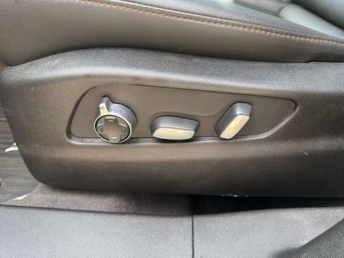 Used 2019 Cadillac XT4 Sport w/ Cold Weather Package AWD/4WD image 8