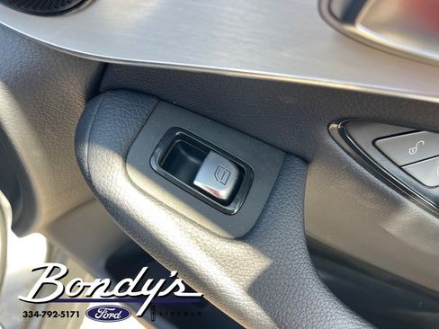 Used 2021 Mercedes-Benz GLC 300 image 24