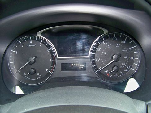 Used 2015 Nissan Altima 2.5 S w/ Power Driver Seat Package FWD image 24