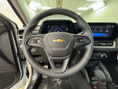 New 2026 Chevrolet TrailBlazer LT FWD image 30
