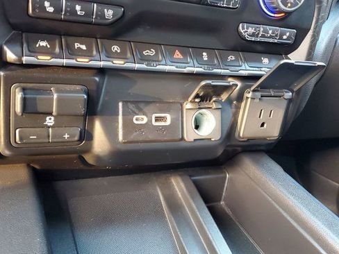 Used 2021 Chevrolet Silverado 1500 High Country RWD image 25