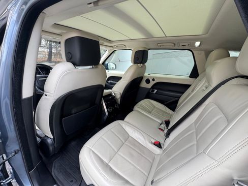 Used 2019 Land Rover Range Rover Sport HSE image 27