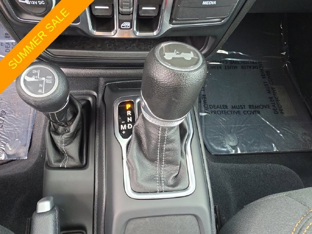 Certified 2024 Jeep Wrangler Unlimited w/ Convenience Group AWD/4WD image 20