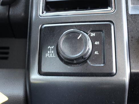 Used 2022 Ford F250 XLT w/ XLT Premium Package image 28