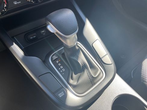 Used 2025 Kia Soul LX w/ LX Technology Package image 41