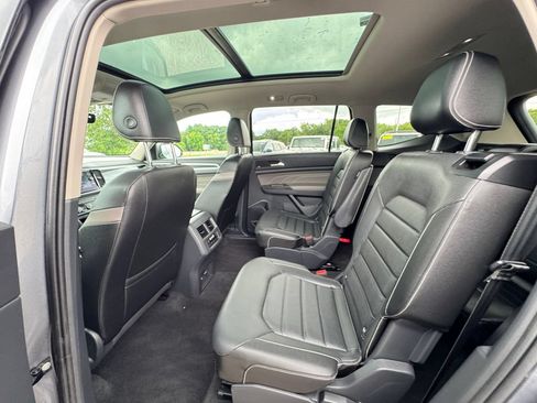 Used 2023 Volkswagen Atlas SEL Premium AWD/4WD image 36