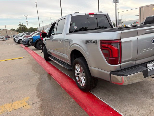 Used 2025 Ford F150 Lariat w/ Equipment Group 501A Mid AWD/4WD image 9