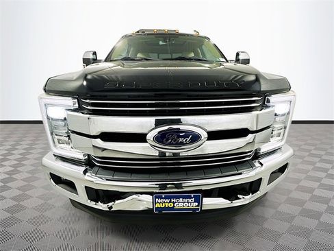 Used 2017 Ford F250 Lariat w/ Lariat Ultimate Package image 2