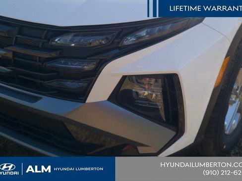 New 2026 Hyundai Tucson SE image 12