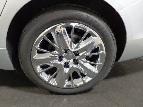 Used 2016 Chevrolet Impala LS FWD image 32