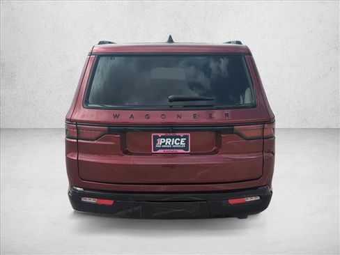 Used 2025 Jeep Wagoneer Series II w/ Premium Group I AWD/4WD image 6