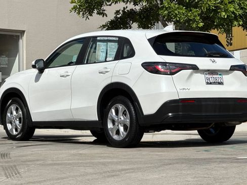 Certified 2024 Honda HR-V LX image 3