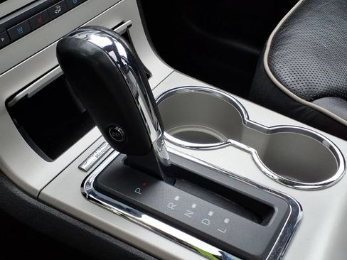 Used 2008 Lincoln MKX AWD image 21