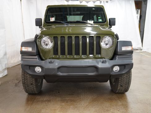Used 2021 Jeep Wrangler Unlimited Sport AWD/4WD image 11
