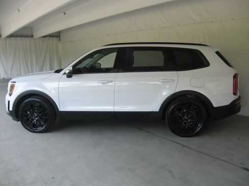 Certified 2022 Kia Telluride EX w/ EX Premium Package image 25