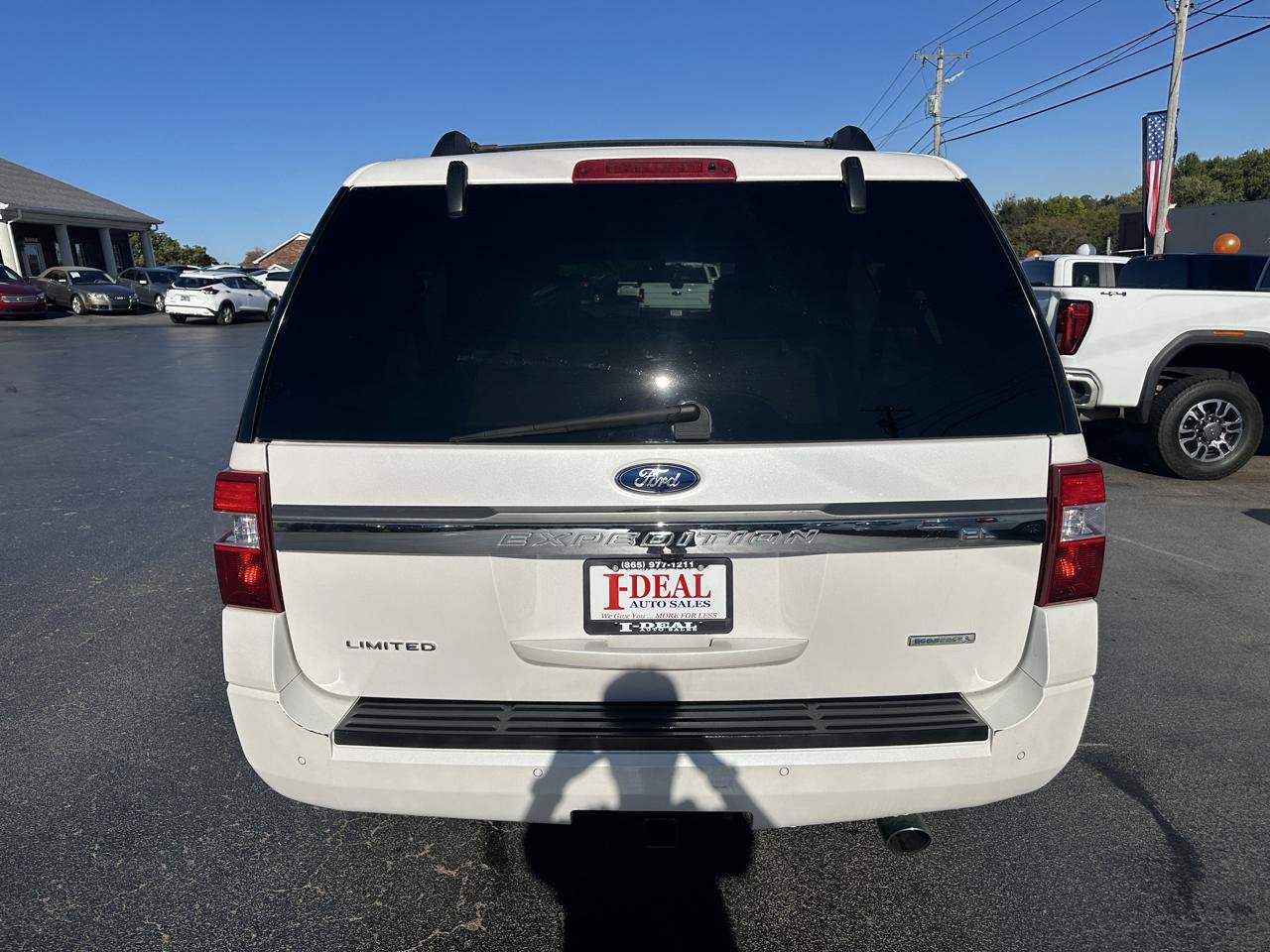 Used 2015 Ford Expedition EL Limited w/ Equipment Group 301A AWD/4WD image 3