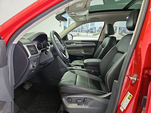 Certified 2023 Volkswagen Atlas SE w/ Panoramic Sunroof Package FWD image 16