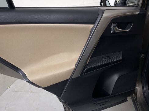 Used 2015 Toyota RAV4 XLE AWD/4WD image 19