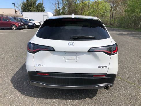 Used 2025 Honda HR-V Sport image 4