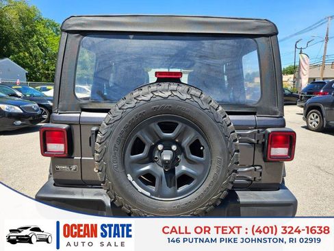 Used 2020 Jeep Wrangler Unlimited Sport AWD/4WD image 4