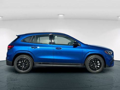 New 2025 Mercedes-Benz GLA 35 AMG 4MATIC image 7