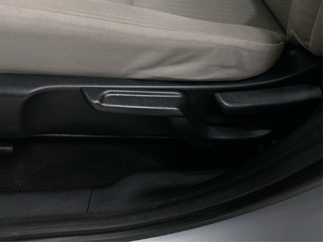 Used 2018 Honda HR-V LX image 23