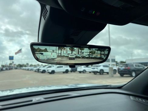 New 2026 Chevrolet Traverse LT w/ Sun and Wheel Package FWD image 35
