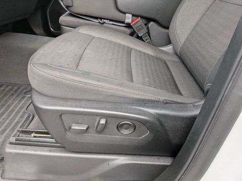 Used 2025 Chevrolet Silverado 1500 LT AWD/4WD image 21