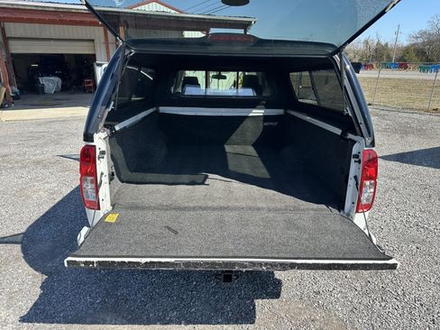 Used 2020 Nissan Frontier S image 18