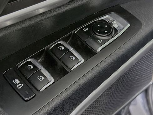 Used 2025 Kia Telluride S FWD image 22