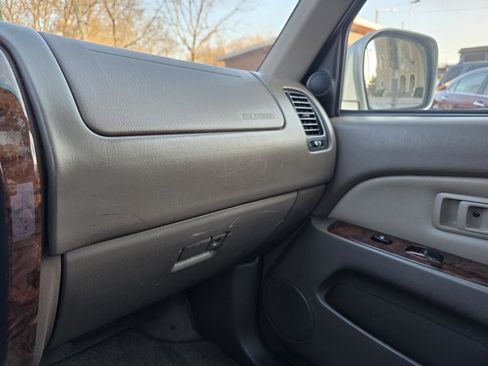 Used 2000 Toyota 4Runner Limited image 28