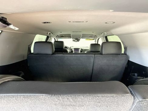 Used 2017 GMC Yukon SLT AWD/4WD image 36