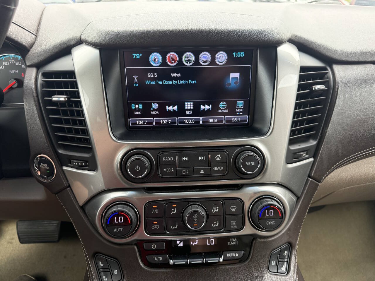 Used 2018 Chevrolet Suburban Premier AWD/4WD image 27