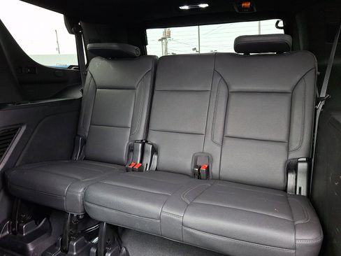 Used 2022 Chevrolet Tahoe Z71 w/ Luxury Package image 11