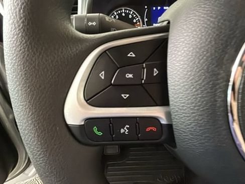 Used 2021 Jeep Renegade Sport AWD/4WD image 16