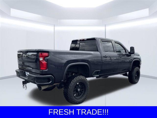Used 2024 Chevrolet Silverado 3500 LTZ w/ LTZ Convenience Package AWD/4WD image 7