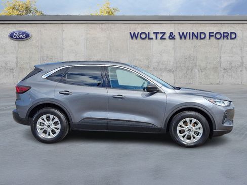 Used 2023 Ford Escape Active w/ Tech Pack #1 AWD/4WD image 7