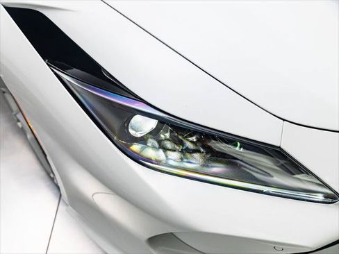 Used 2022 Ferrari F8 Tributo RWD image 22