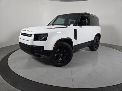 New 2025 Land Rover Defender 90 X-Dynamic SE