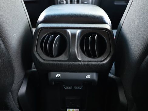 Used 2024 Jeep Wrangler Unlimited Rubicon 4xe AWD/4WD image 29
