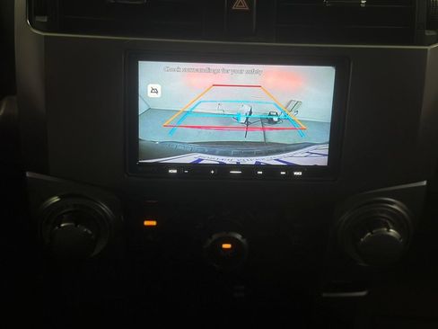 Used 2019 Toyota 4Runner SR5 AWD/4WD image 5