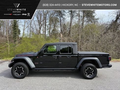 Used 2021 Jeep Gladiator Rubicon w/ Cold Weather Group AWD/4WD image 1