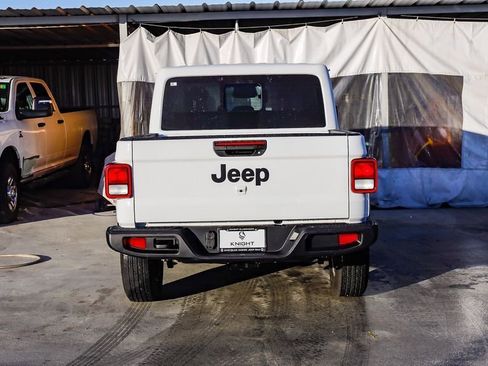New 2026 Jeep Gladiator Sport image 8
