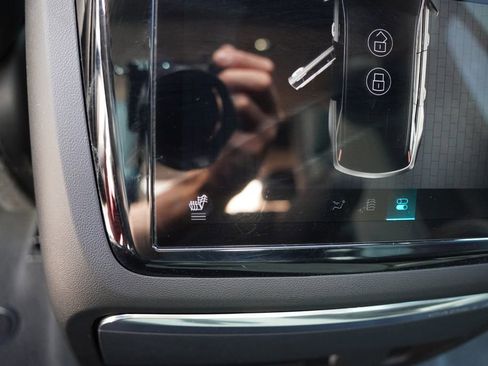 Used 2025 Cadillac Escalade IQ Luxury 2 w/ LPO, Premium Carpet Package AWD/4WD image 21