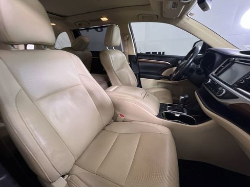 Used 2018 Toyota Highlander Limited Platinum image 27